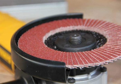 Круг лепестковый торцевой Ø125 P-150 Круг лепестковый торцевой Ø125 P-150